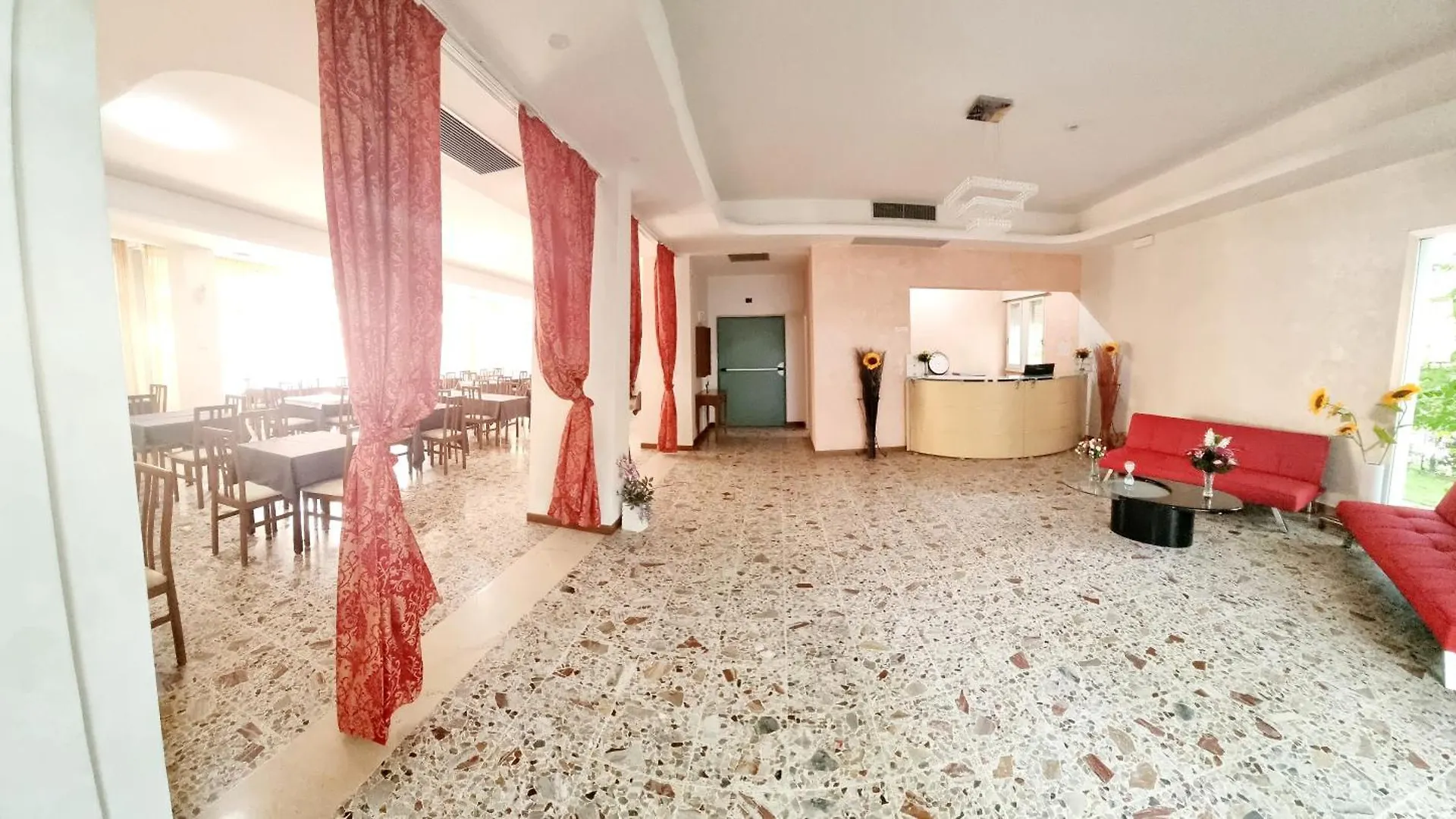 Hotel Anny Cervia 3*,